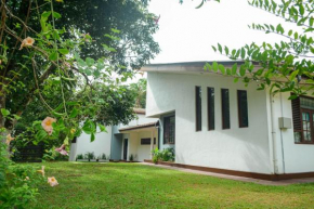 Villa for leisure and work at Kalutara suburbs